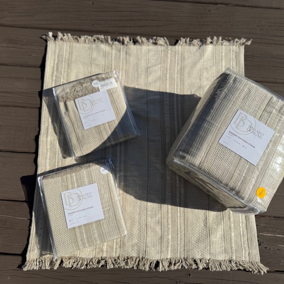 Ballard Enders Textured Stripe Duvet & Shams - NWT - Picture 7 of 16
